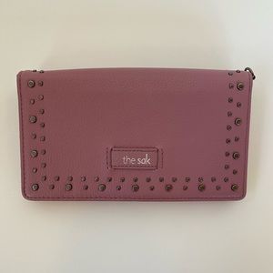 The Sak Willow leather smartphone crossbody